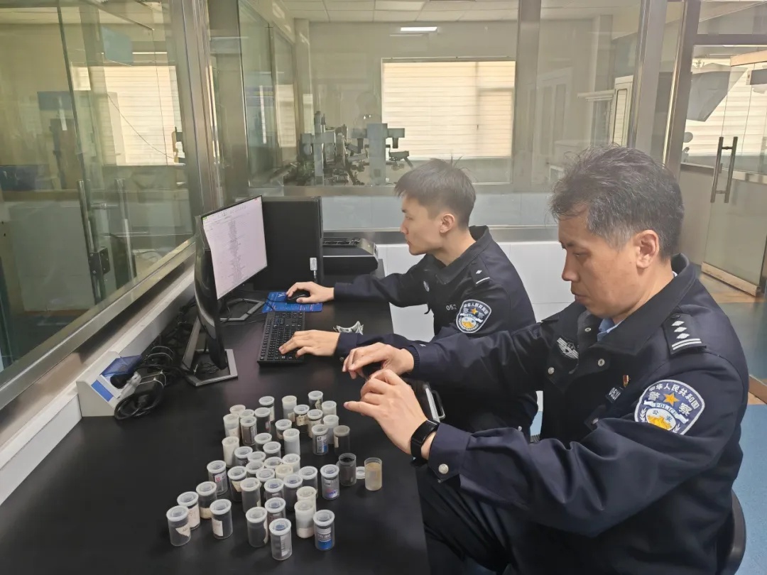 23.7斤沙筛了25年，那个滴酒不沾的“老实人”终于落网