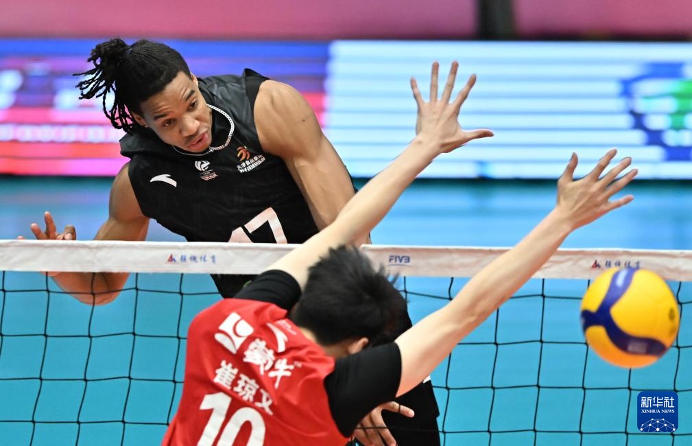 男排超级联赛总决赛冠亚军决赛首回合：天津食品集团胜保定沃隶