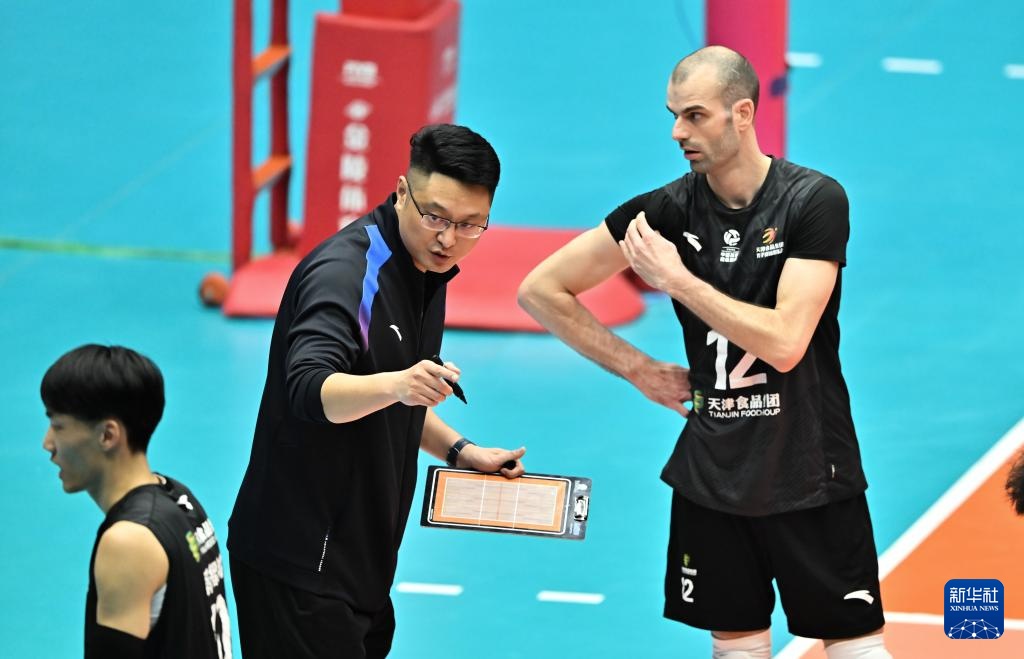 男排超级联赛总决赛冠亚军决赛首回合：天津食品集团胜保定沃隶