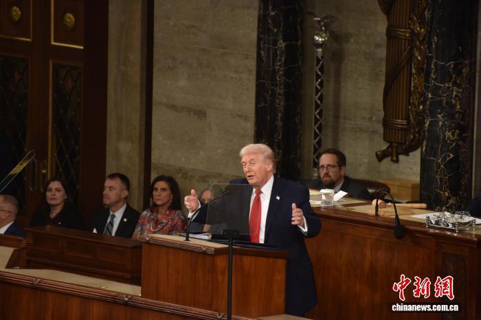 围绕霍尔木兹海峡 特朗普又改口了？