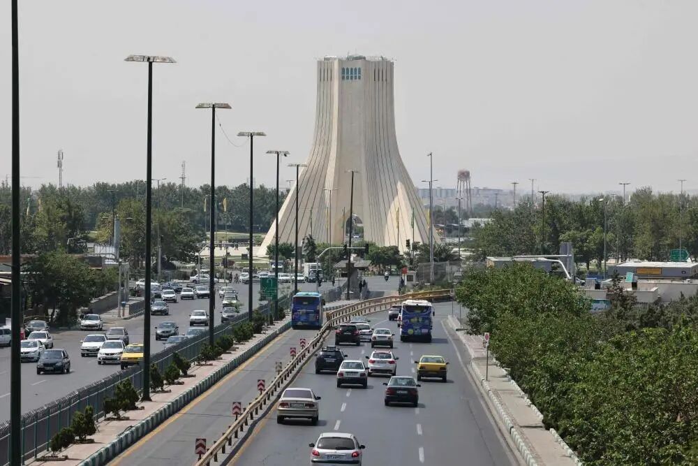 伊朗军方发声:将斩断侵略者的腿 伊朗军方发声:将斩断侵略者的腿