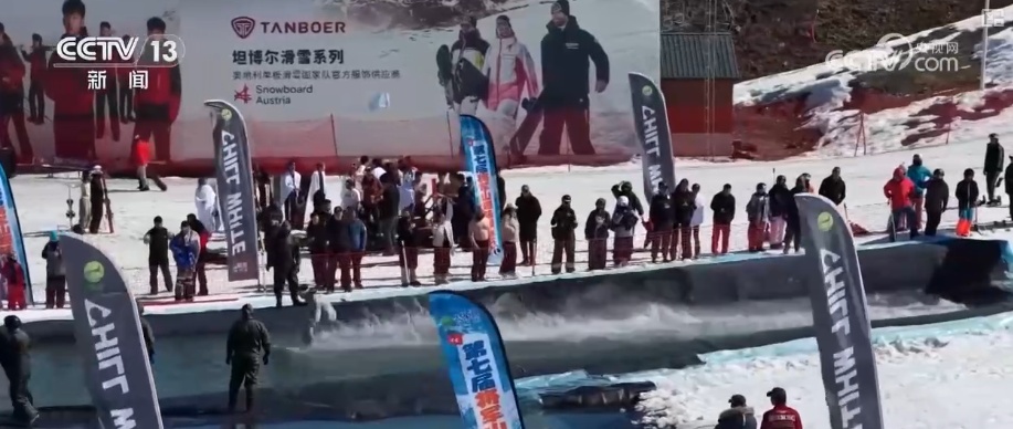 趣味滑行体验丰富春季冰雪旅游形式 让“冷”冰雪焕发全新“热”活力