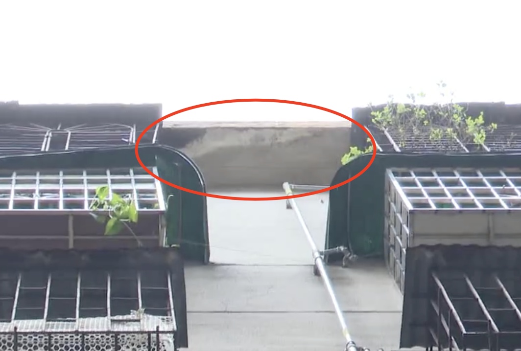 暴雨后广州越秀一居民楼墙皮脱落，砸中楼下电动车，街道办回应