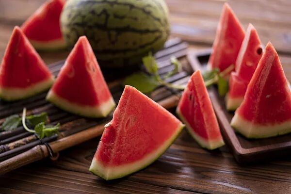 以为巨长胖,实际对减肥特友好的10种食物! 以为巨长胖,实际对减肥特友好的10种食物!