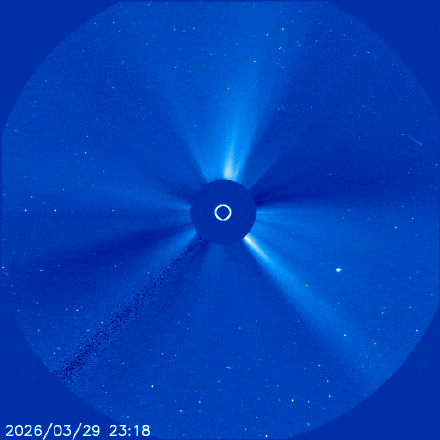 太阳爆发X1.4级耀斑 我国北方或再次上演绚丽极光秀 太阳爆发X1.4级耀斑 我国北方或再次上演绚丽极光秀
