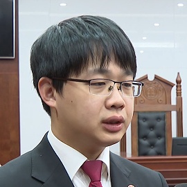 养生变“伤身”！厦门一女子艾灸理疗烫伤小腿，花了一万多元才治好，医药费该谁出？