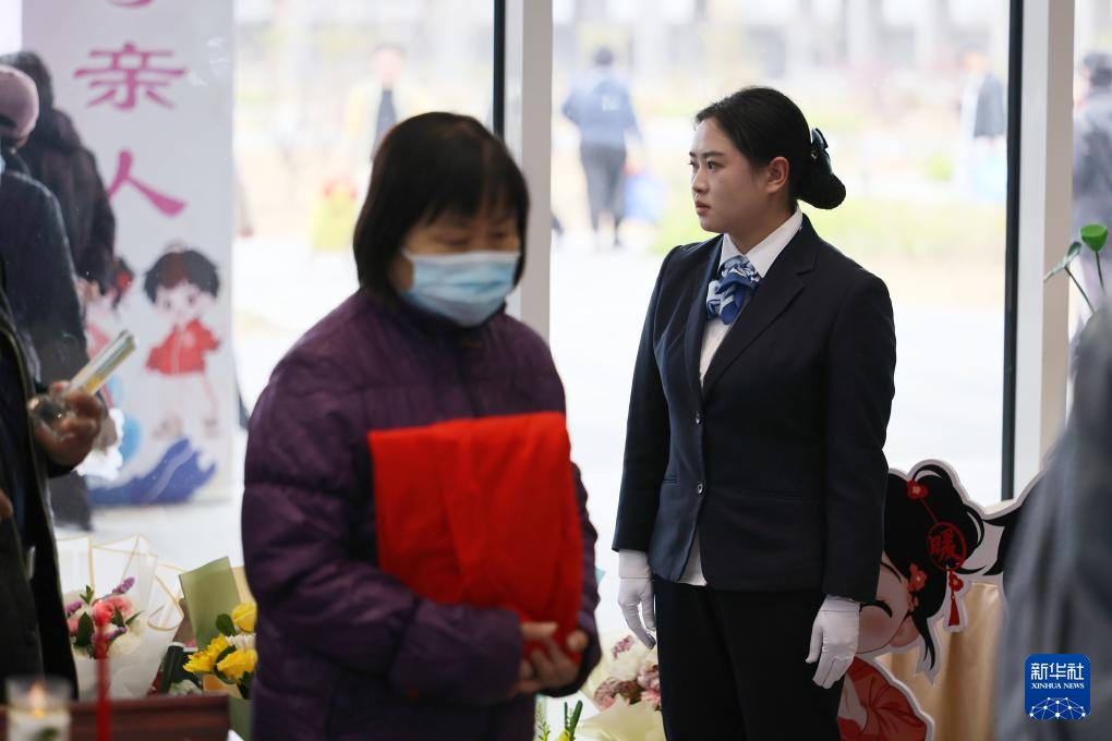 集体共祭 倡导新风 集体共祭 倡导新风