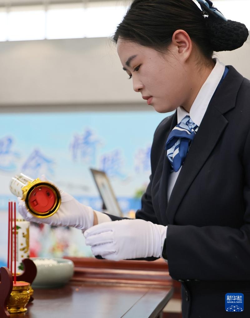 集体共祭 倡导新风 集体共祭 倡导新风