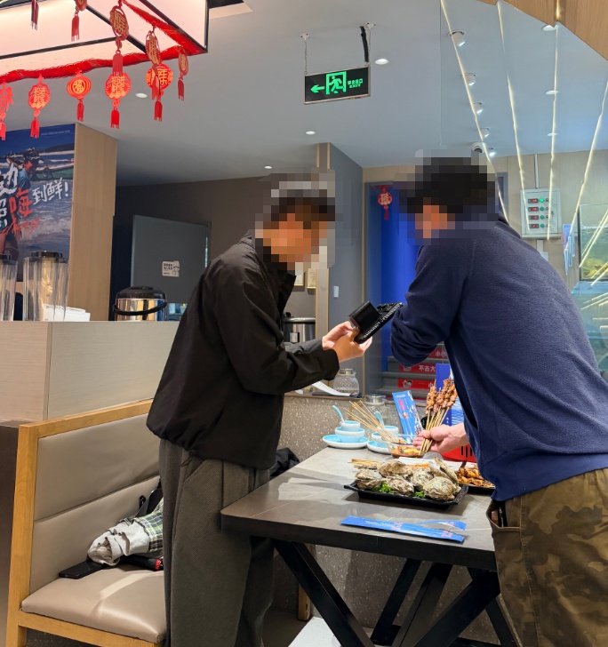 “家人们，好吃不踩雷”，背后竟是拍完就扔？探店生意不应如此浪费