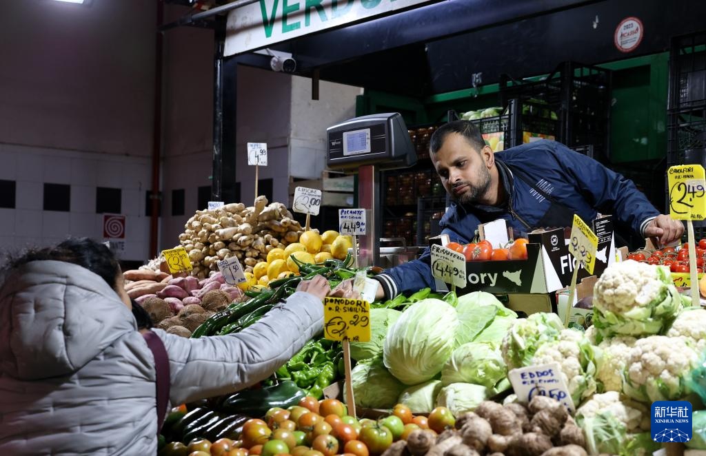 通胀压力再度来袭 欧洲民众“钱袋子”吃紧 通胀压力再度来袭 欧洲民众“钱袋子”吃紧