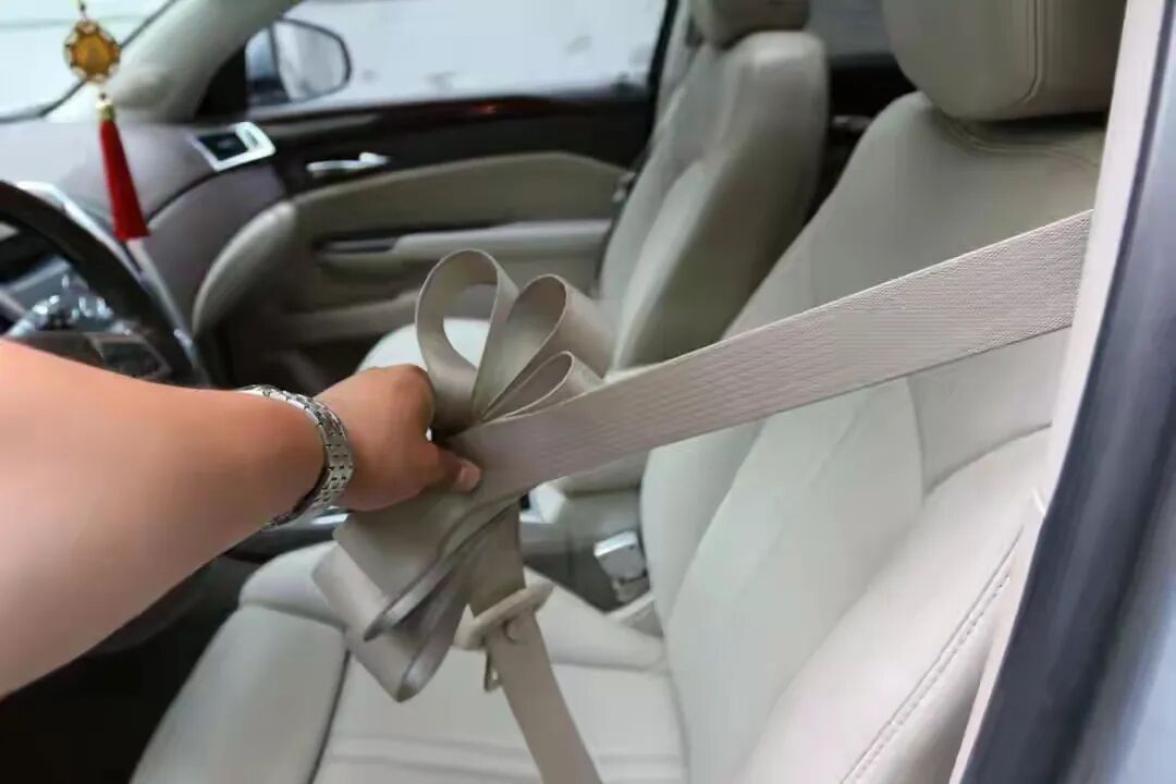 4月1日起，后排未系安全带，司机乘客一同被处罚