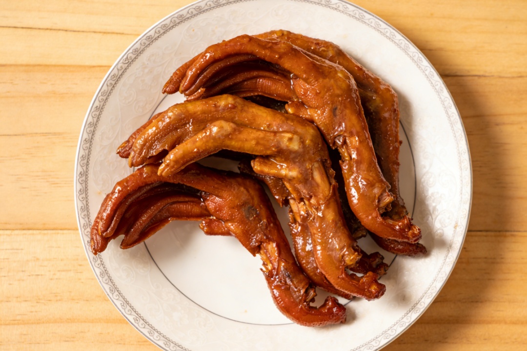 减肥不必饿肚子！这10种食物让你吃得饱，瘦得好→