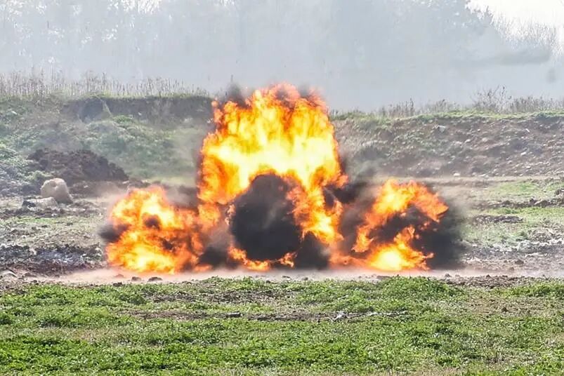 “3、2、1，拉火！”