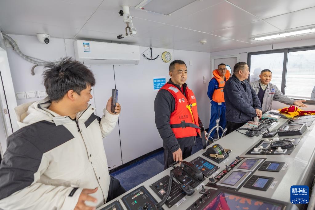 温度丨“背篓轮渡”续写温暖