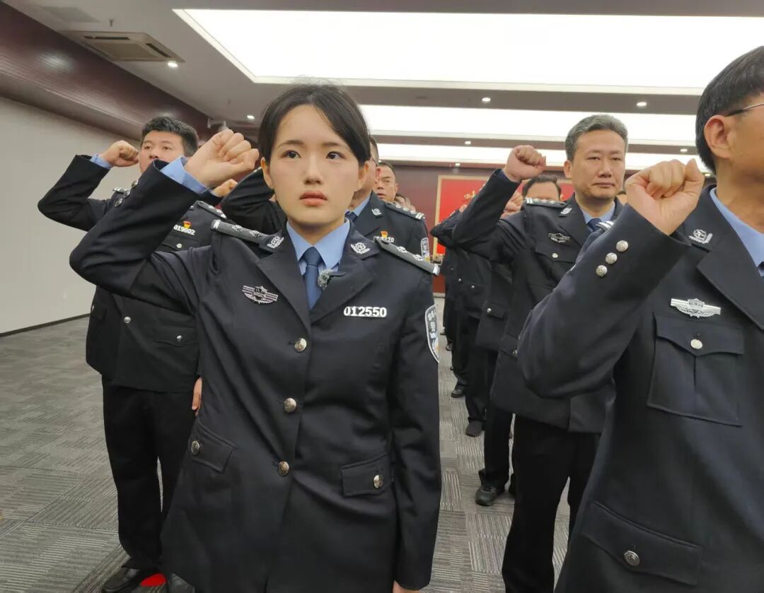 警号“012550”重启！