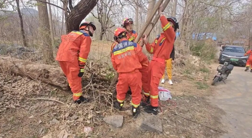 吓人！村口枯井接连“吃下”俩人，先是孩子后是父亲……