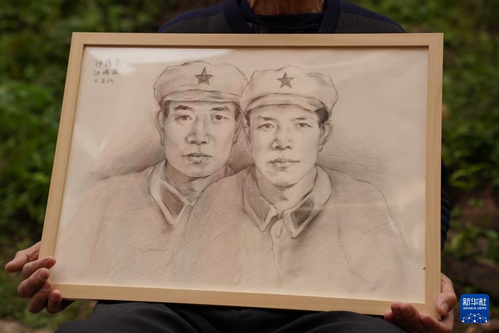 让故乡亲人看看这些年轻的脸