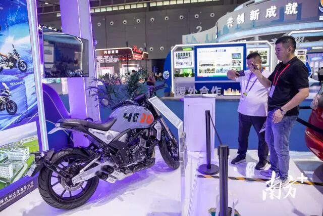 现实版“飞驰人生”背后：广东如何撑起一辆冠军摩托车？