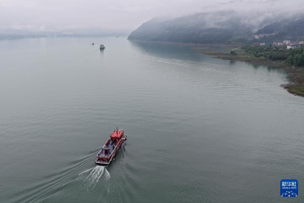 温度丨“背篓轮渡”续写温暖