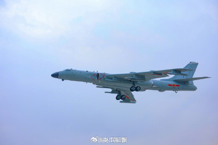 硬核！空军轰炸机压迫感溢出屏幕