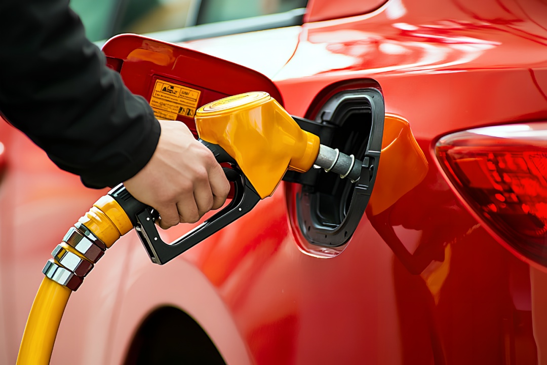 “我的油去哪里了？”浙江一车主曝加油站缺斤少两？真相竟然是......