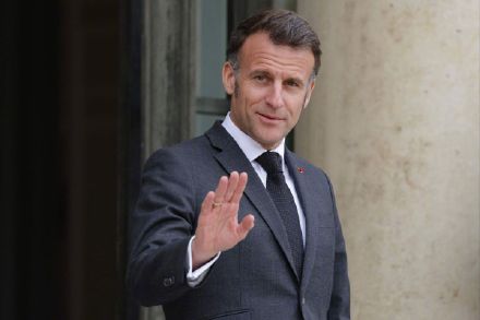 马克龙：用军事行动“解放”霍尔木兹海峡“不现实”