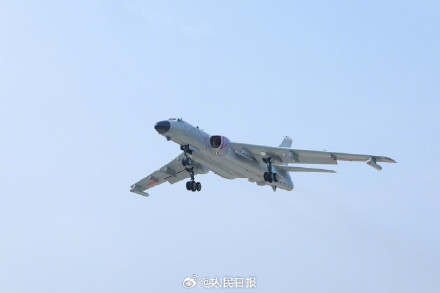 硬核！空军轰炸机压迫感溢出屏幕