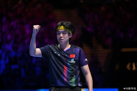 王楚钦4比2胜F勒布伦