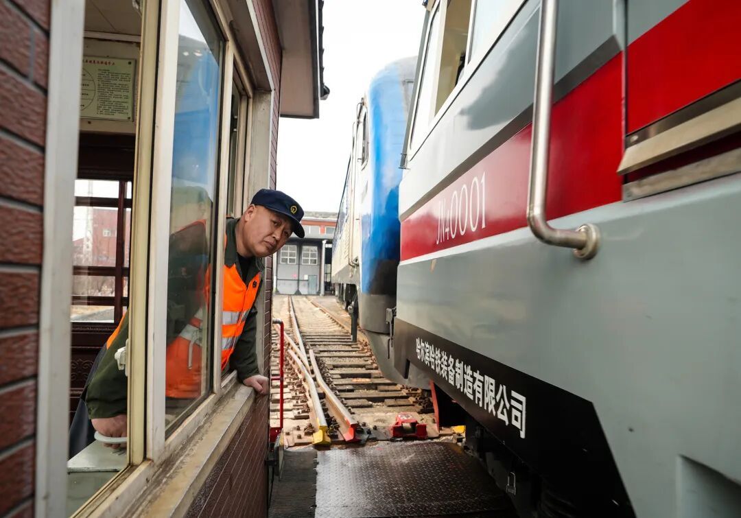 全国罕见！火车头在这里原地转圈圈