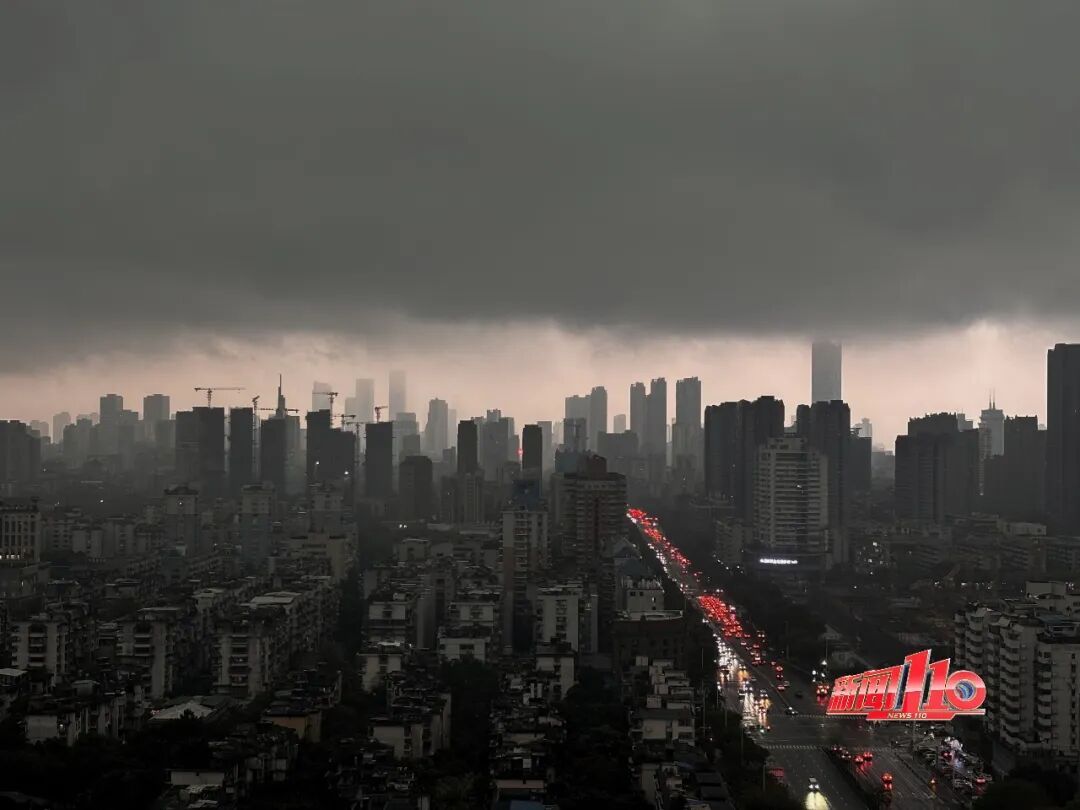 一秒天黑！狂风暴雨！福州人惊呆了，但这还没完……
