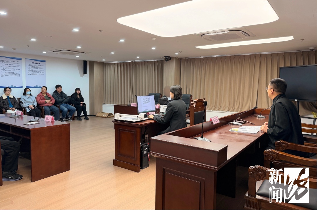 "我不愿意!"上海女子离婚后发现,名字被刻在前婆婆墓碑上…前夫:母亲遗愿