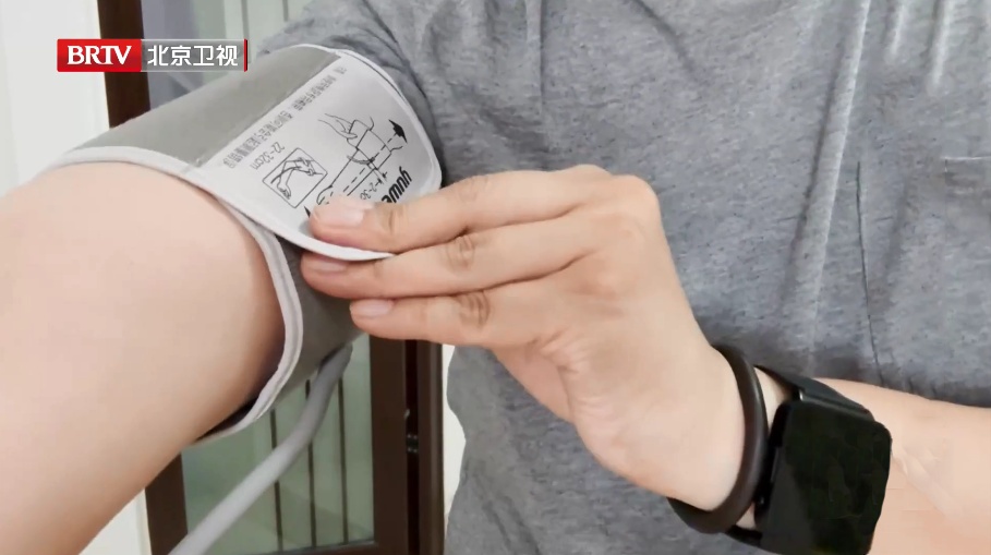 比盐升血压，比奶茶堵血管，还可能致癌，这类“害人”的食物真要少吃