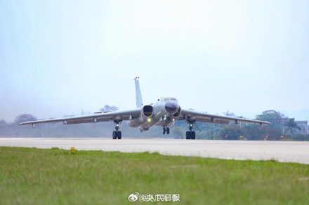 硬核！空军轰炸机压迫感溢出屏幕