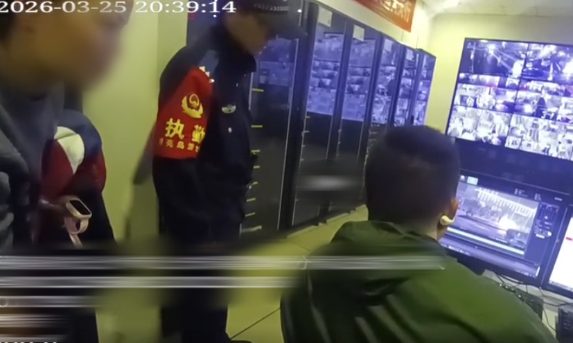 这一鞠躬，太好哭了！