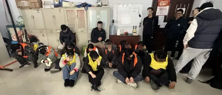 事发上海迪士尼！300元商品30元就卖了，28人全部被抓！警方披露案情