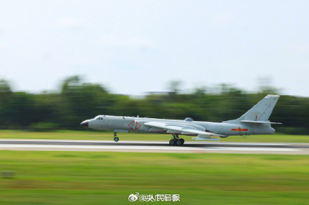 硬核！空军轰炸机压迫感溢出屏幕