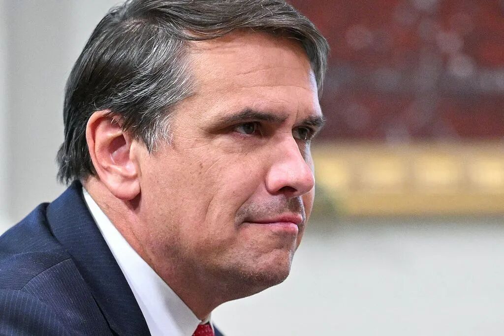 特朗普解除邦迪职务