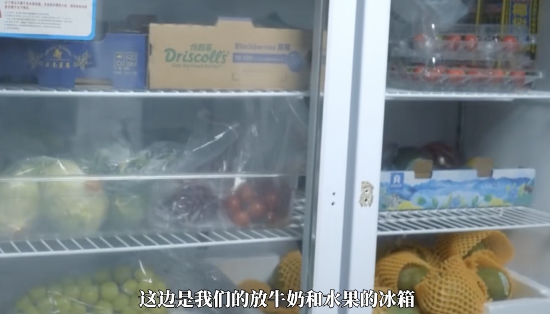 宝妈投诉孩子吃完蛋糕起疹呕吐，反助店家爆单！商家收获近万粉丝，营业额翻倍