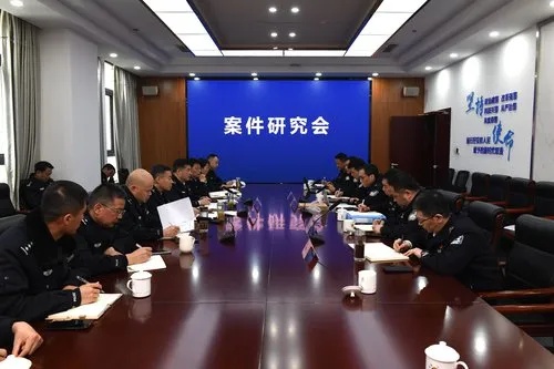 “我等这一天,等了整整32年”,南京警方:1994年命案告破 “我等这一天,等了整整32年”,南京警方:1994年命案告破