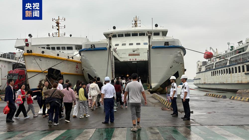 清明假期首日琼州海峡客流预计达8万人次 同比增长约14% 清明假期首日琼州海峡客流预计达8万人次 同比增长约14%