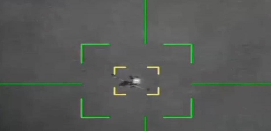 美军两架战机被击落，两架直升机被击中，伊朗悬赏活捉飞行员，现场画面披露