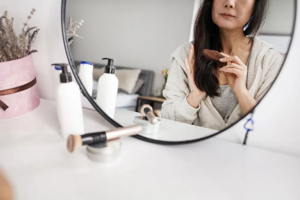 女性“断崖式衰老”往往发生在这两个年龄！做好这6点，提前预防→