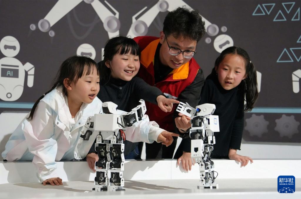 春假牵手小长假——看他们的别样假期 春假牵手小长假——看他们的别样假期