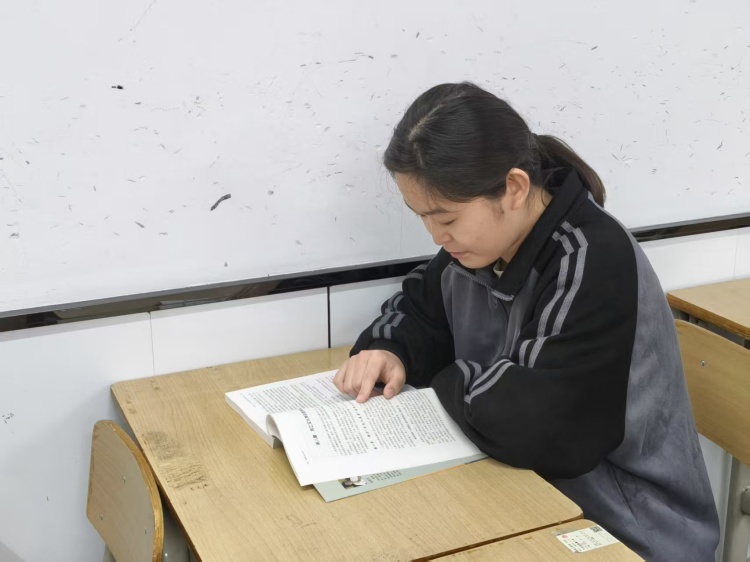 殡葬专业学子自述:我们是生命最后一站的“准摆渡人” 殡葬专业学子自述:我们是生命最后一站的“准摆渡人”