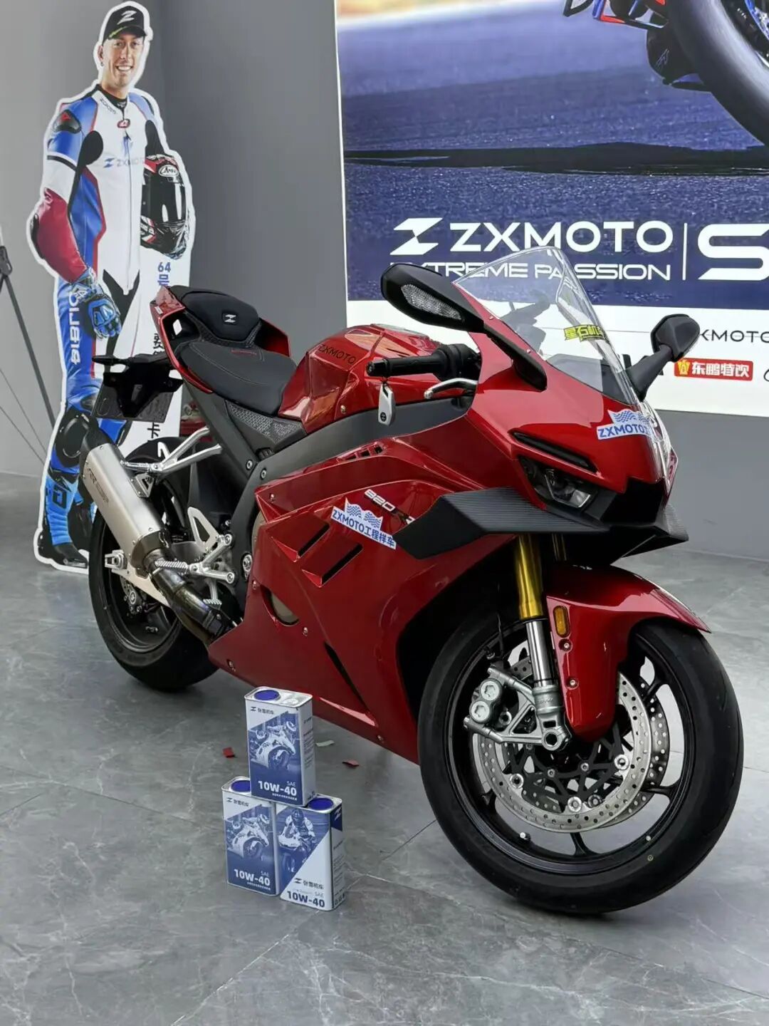 杭州“00后”小伙被张雪喊话！一个多月前他做了件轰动的大事……