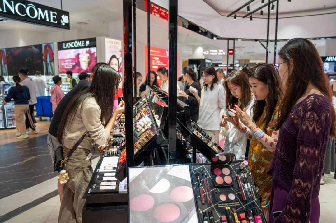 90天142亿元!海南离岛免税何以拿下“开门红”? 90天142亿元!海南离岛免税何以拿下“开门红”?