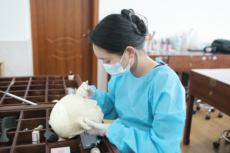 殡葬专业学子自述:我们是生命最后一站的“准摆渡人” 殡葬专业学子自述:我们是生命最后一站的“准摆渡人”