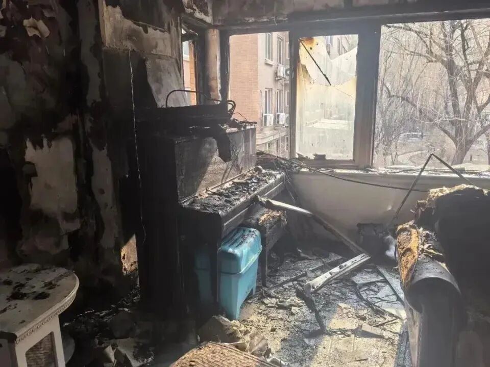 村民祭祖烧纸引灾祸,赔了70万还被判了3年!国家消防救援局发布典型案例 村民祭祖烧纸引灾祸,赔了70万还被判了3年!国家消防救援局发布典型案例