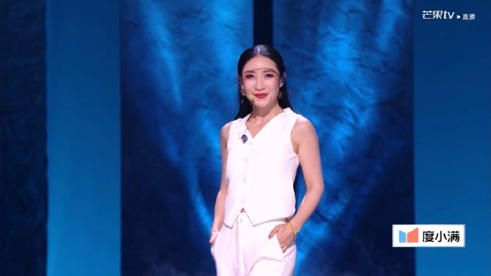 “安陵容”浪姐7造型被指“像疯了的妃子”，本人回应：彩排的时候还没疯