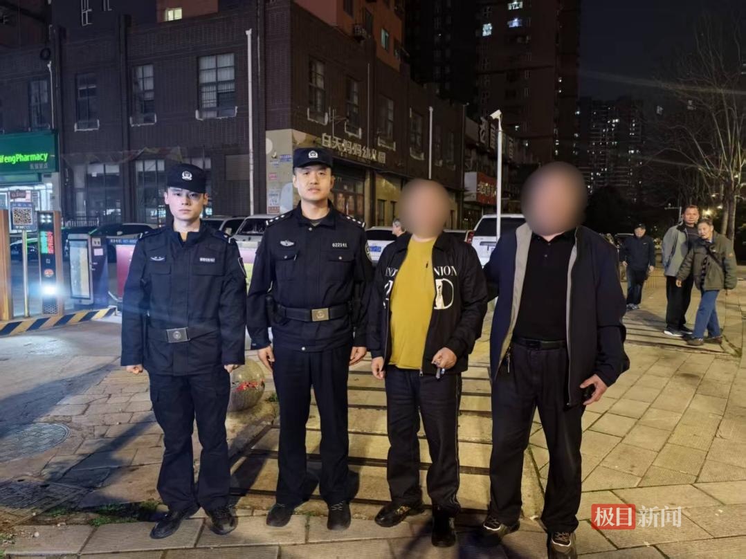 男子清明祭扫，不慎遗失10万元劳力士手表，警方查看监控：手表被人捡走了